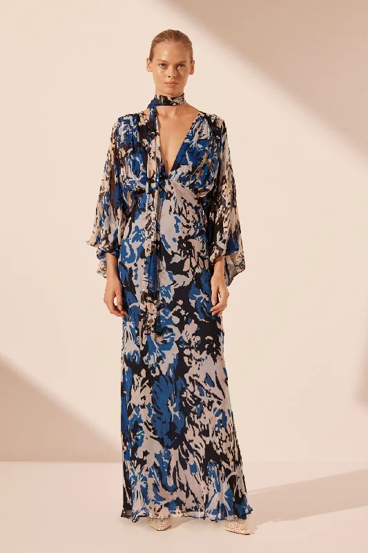 Bold fashion choices for the confident woman   OLEA PLUNGE BALLOON SLEEVE MAXI DRESS