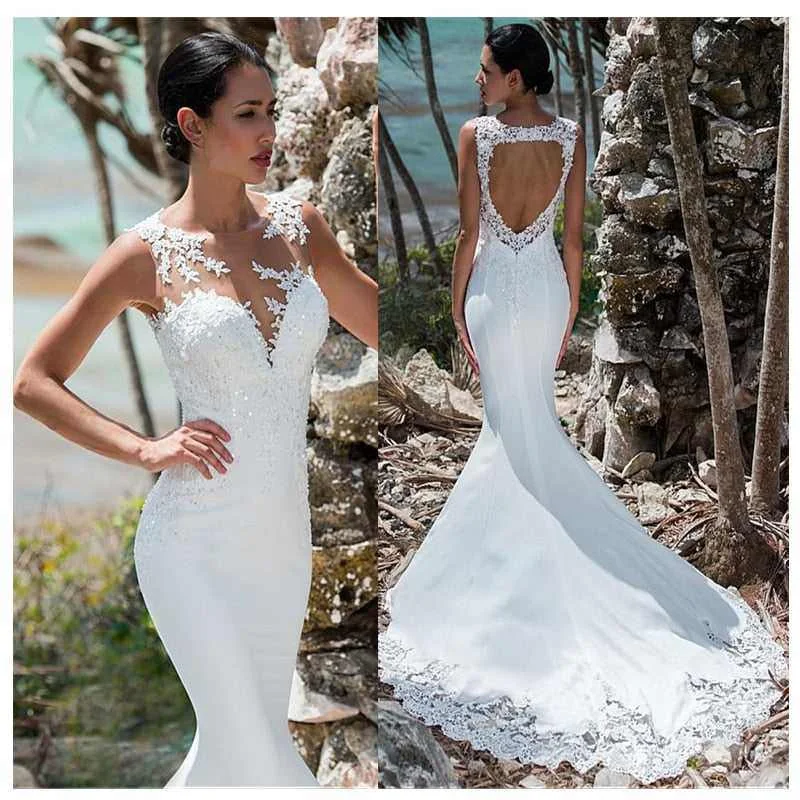 Beautiful Sleeveless Wedding Dress Lace Appliqued Illusion Boho Dress